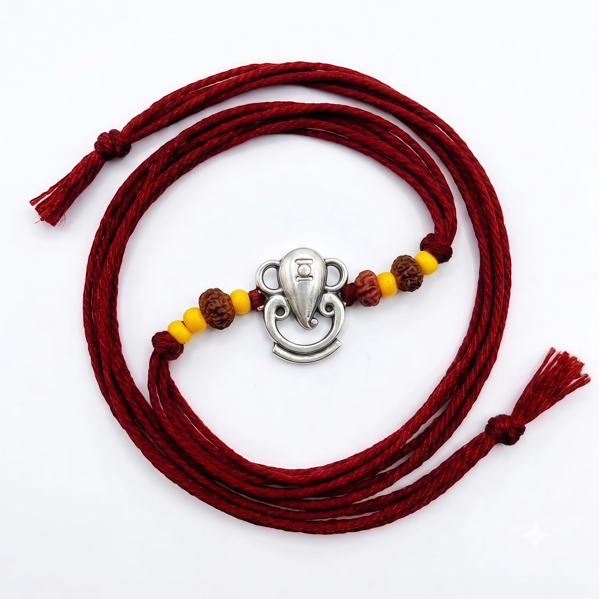 Pyramid Citrine Rakhi detail view
